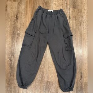 Abercrombie & Fitch Charcoal Cargo Jogger Pants